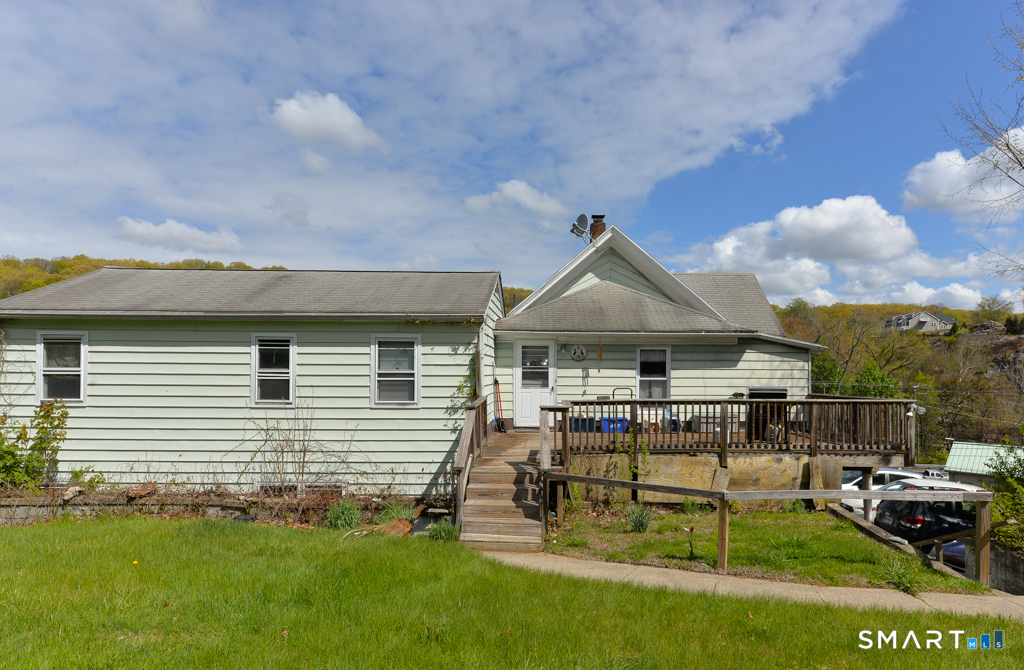 22 Church Street Seymour CT 06483