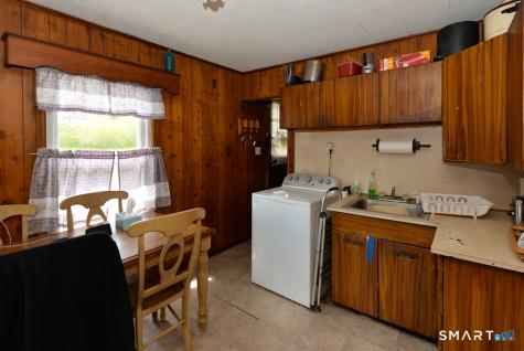 22 Church Street Seymour CT 06483