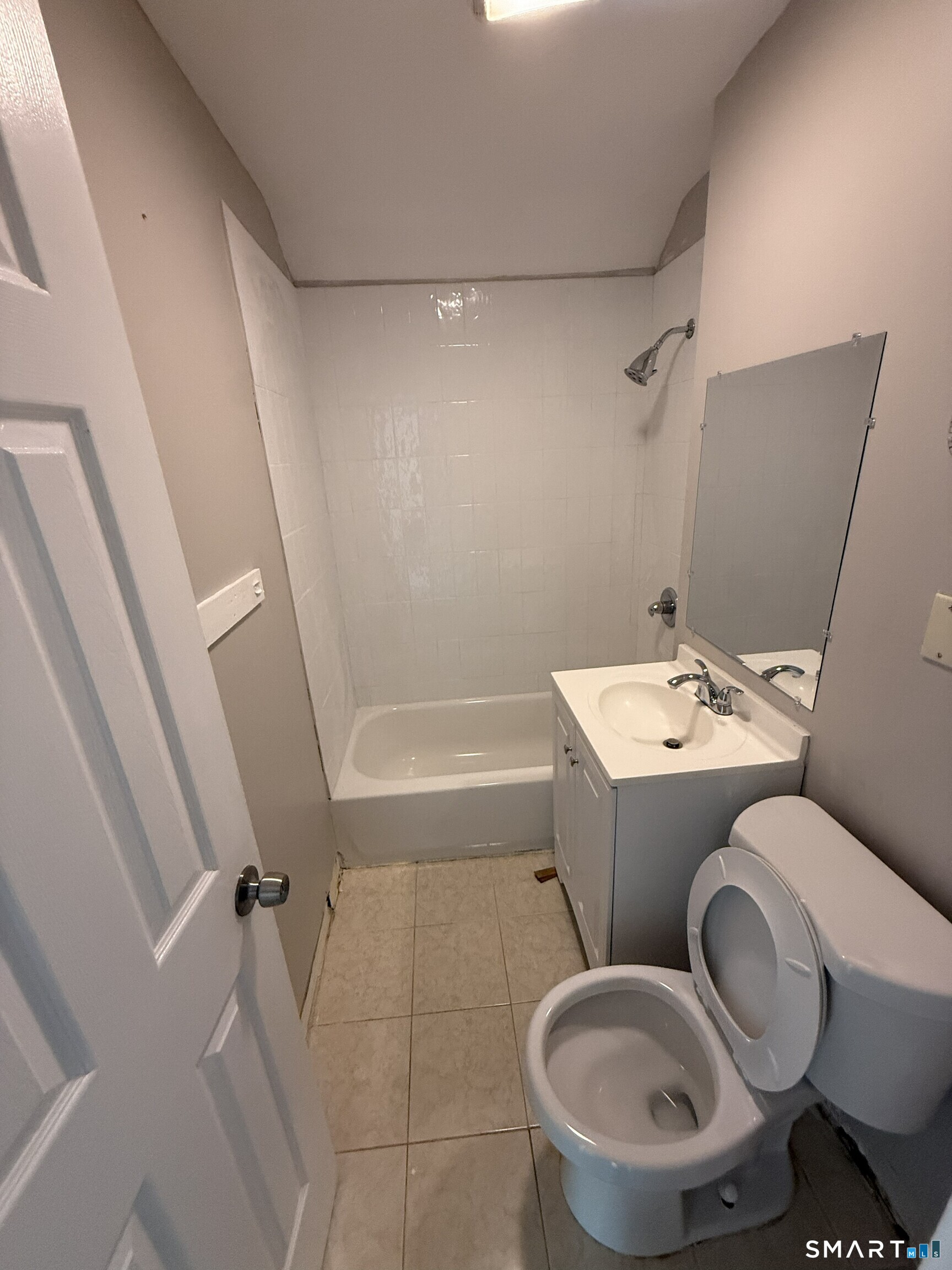 414-416 Pearl Harbor Street Bridgeport CT 06610