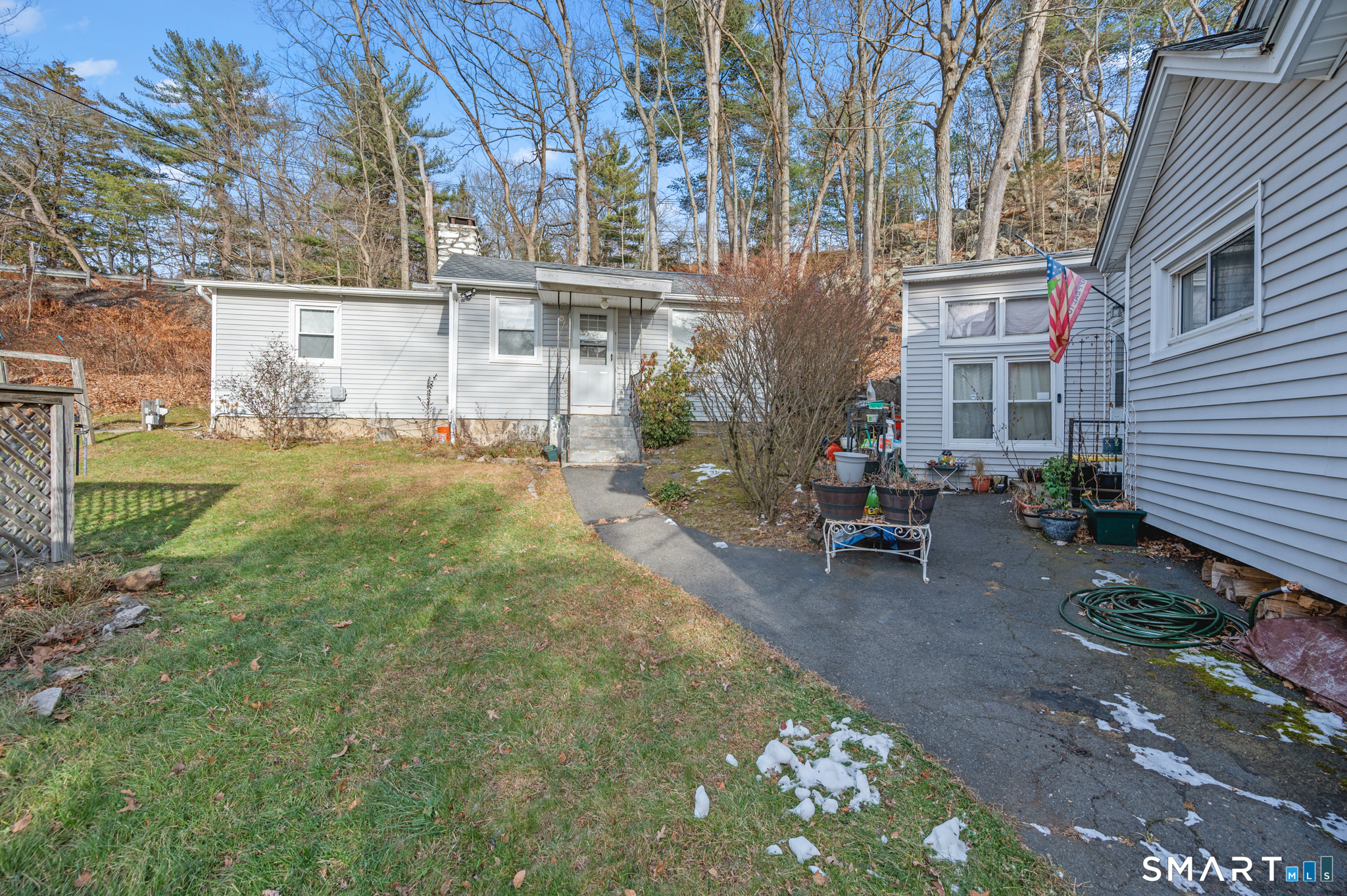 10 Old Waterbury Road Middlebury CT 06762