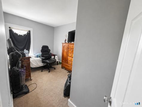 14 Asnuntuck Street Enfield CT 06082