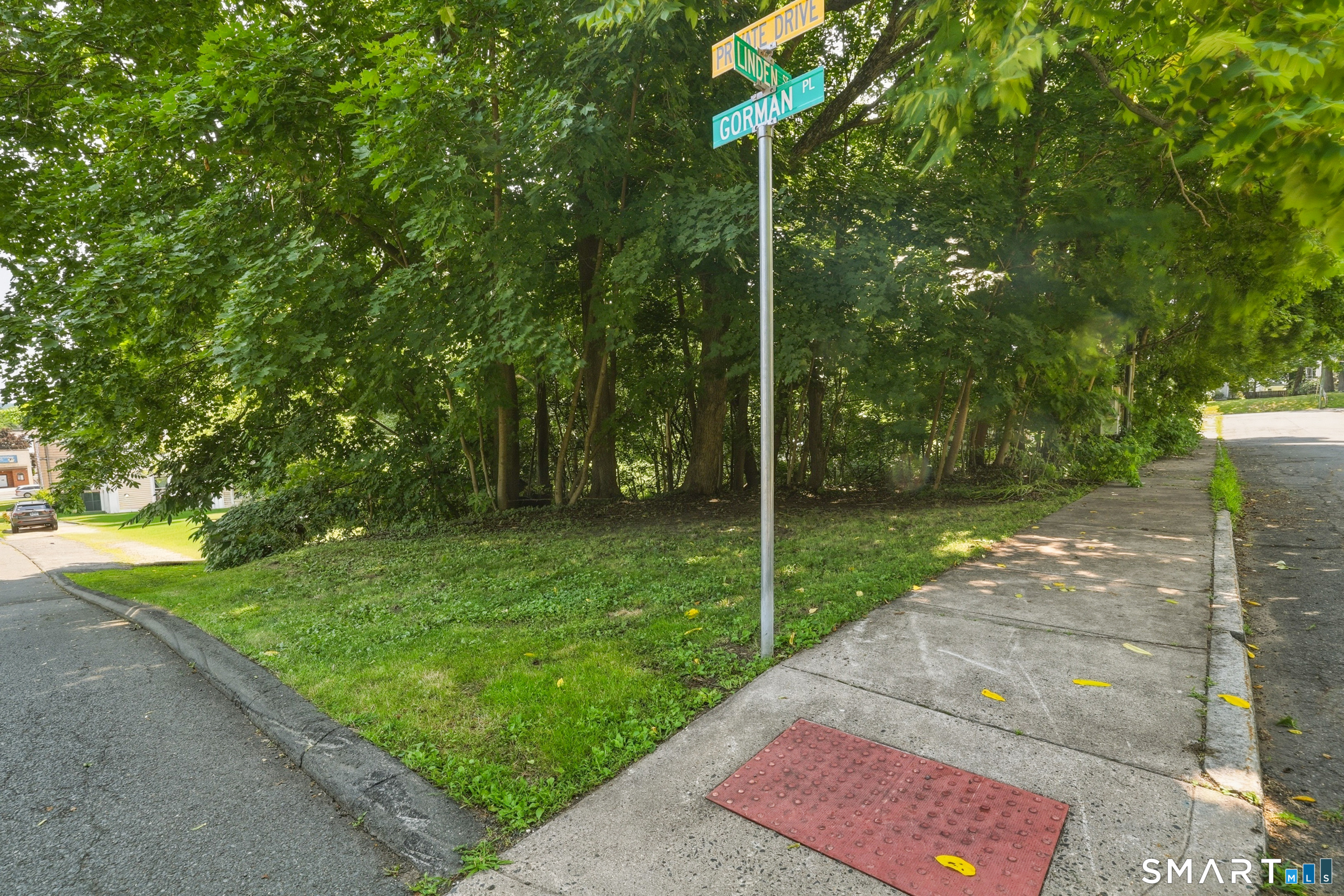 17-19 Gorman Place Manchester CT 06040
