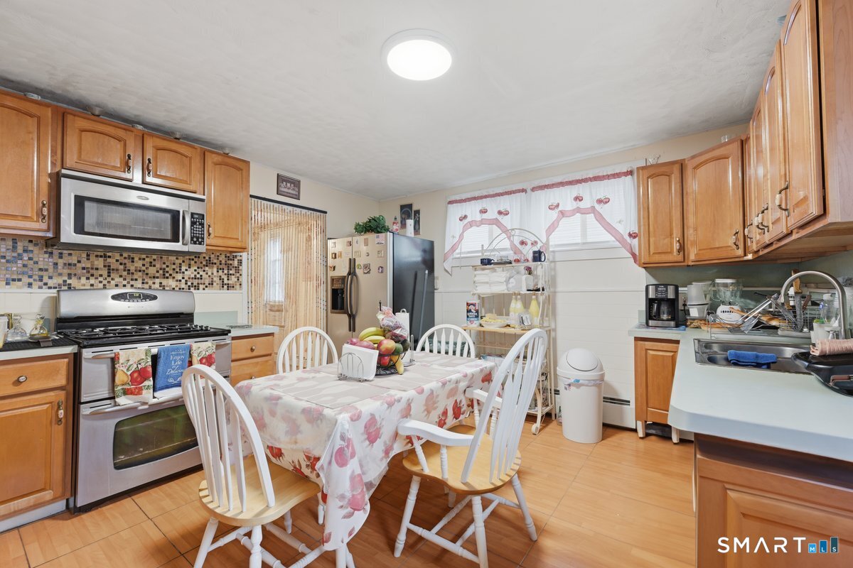 40 Convent Avenue Norwich CT 06360