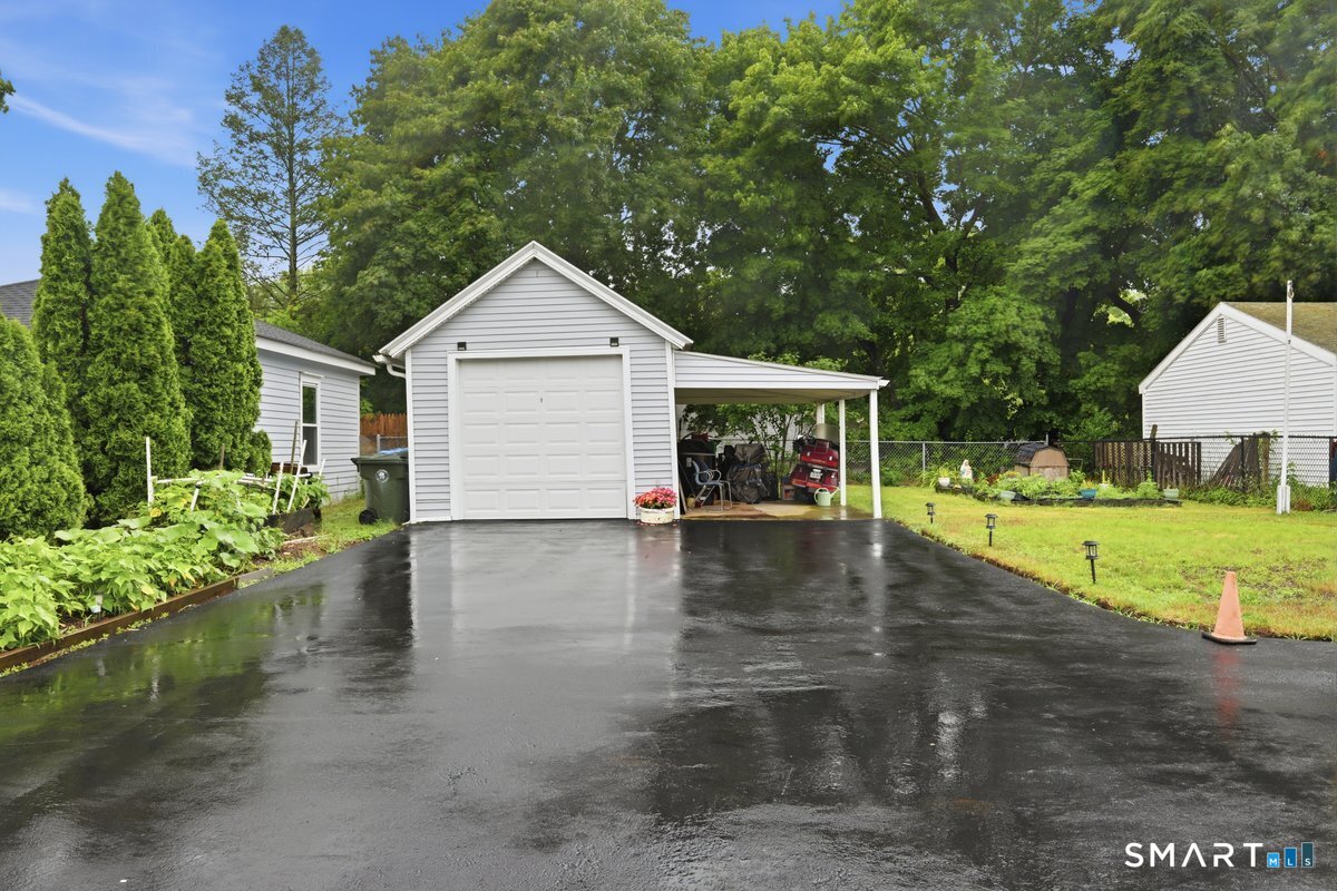 40 Convent Avenue Norwich CT 06360