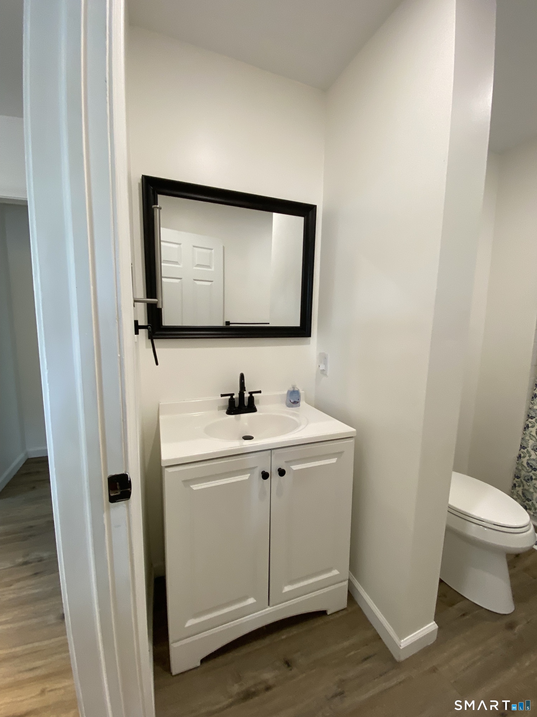15 Lincoln Place Bristol CT 06010