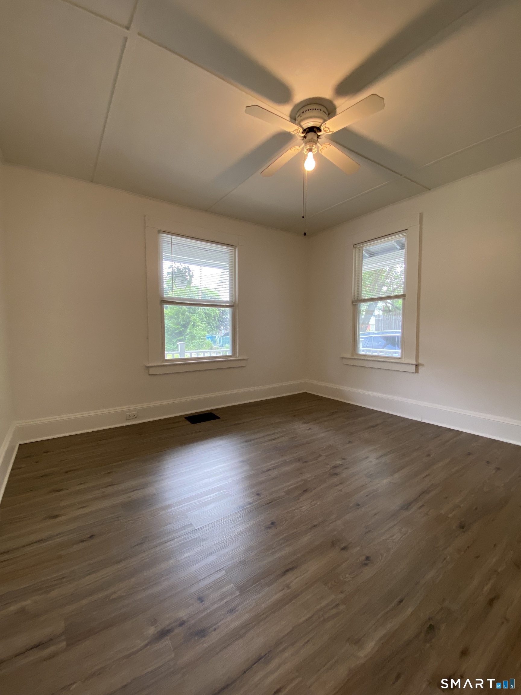 15 Lincoln Place Bristol CT 06010
