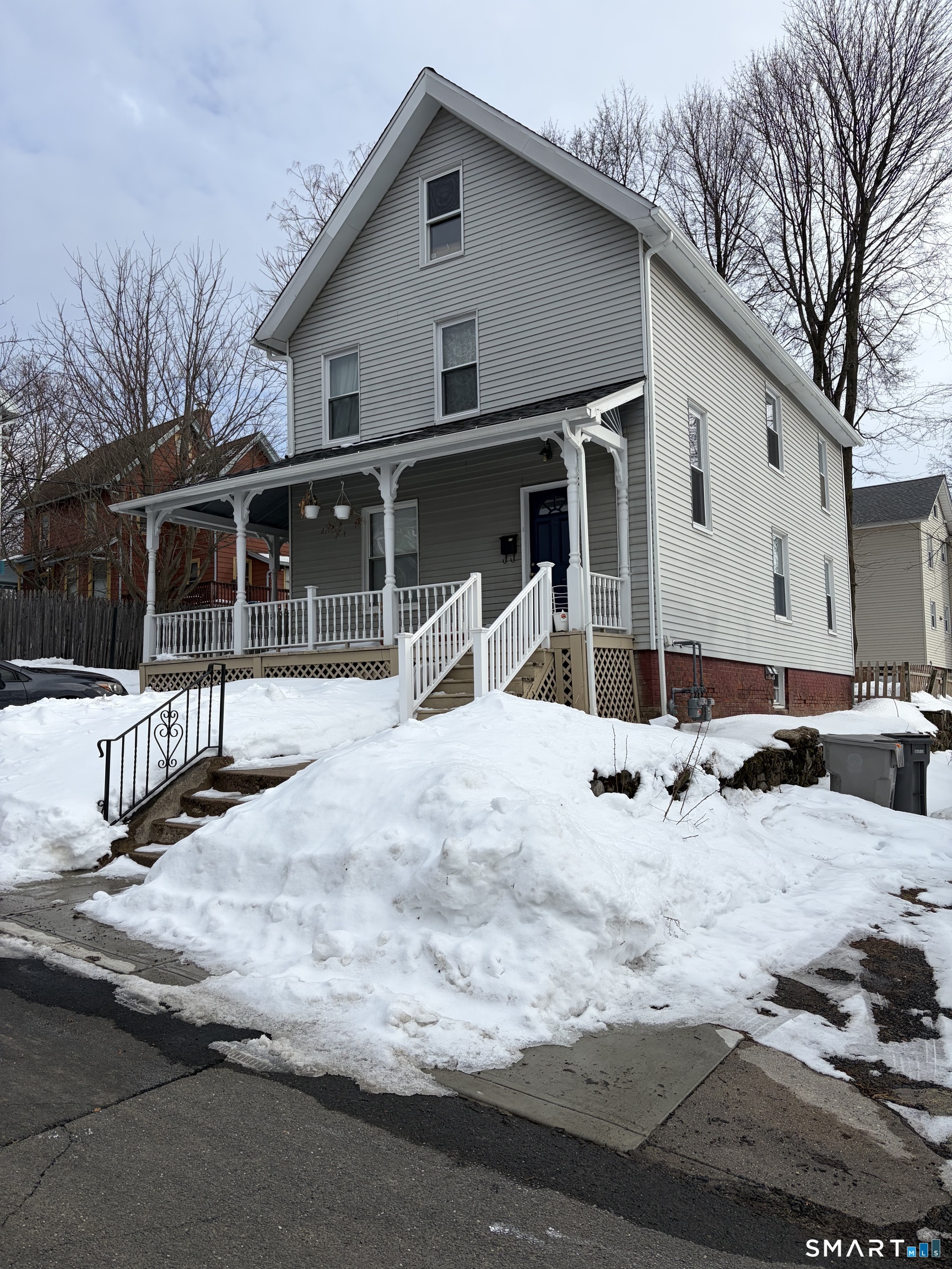 15 Lincoln Place Bristol CT 06010