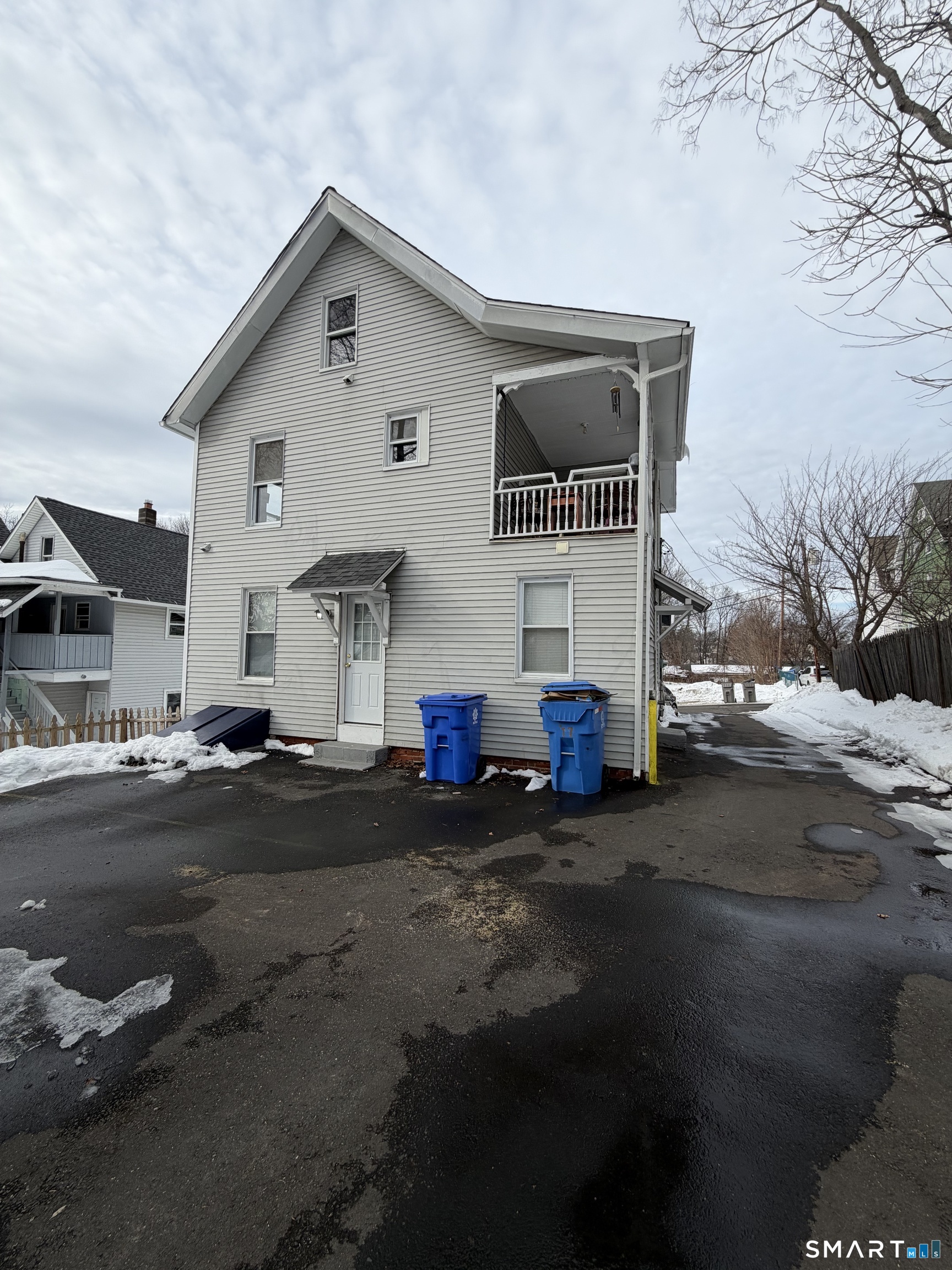 15 Lincoln Place Bristol CT 06010