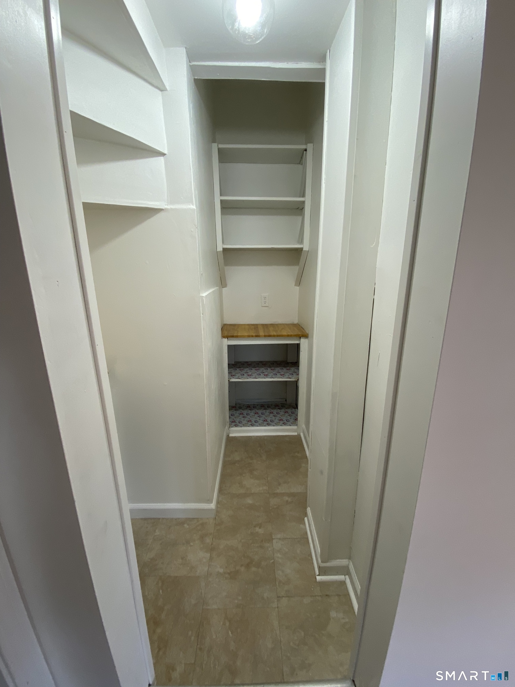 15 Lincoln Place Bristol CT 06010