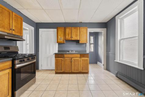 124 Cleveland Avenue Bridgeport CT 06605