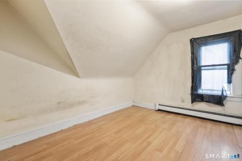 124 Cleveland Avenue Bridgeport CT 06605