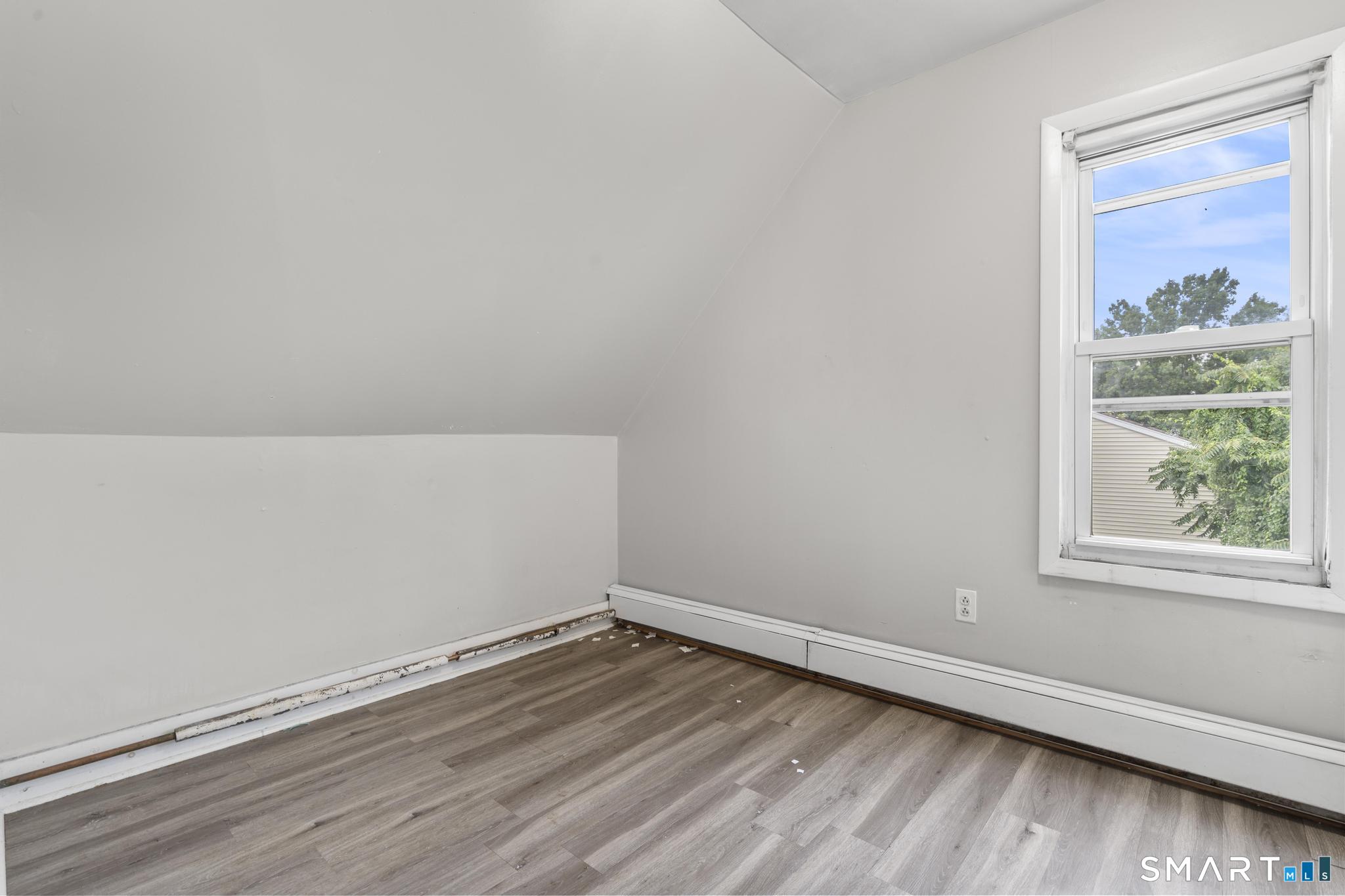 124 Cleveland Avenue Bridgeport CT 06605