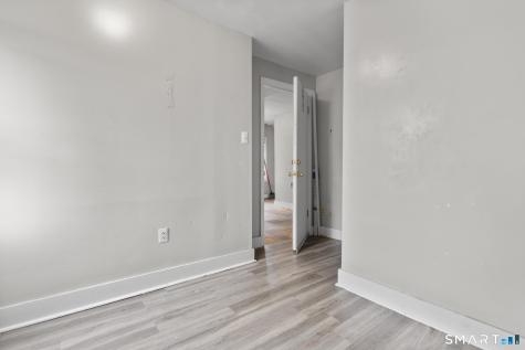 124 Cleveland Avenue Bridgeport CT 06605