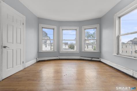 124 Cleveland Avenue Bridgeport CT 06605