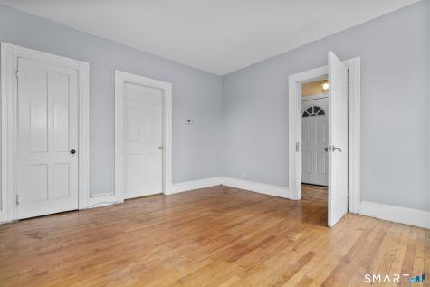 124 Cleveland Avenue Bridgeport CT 06605