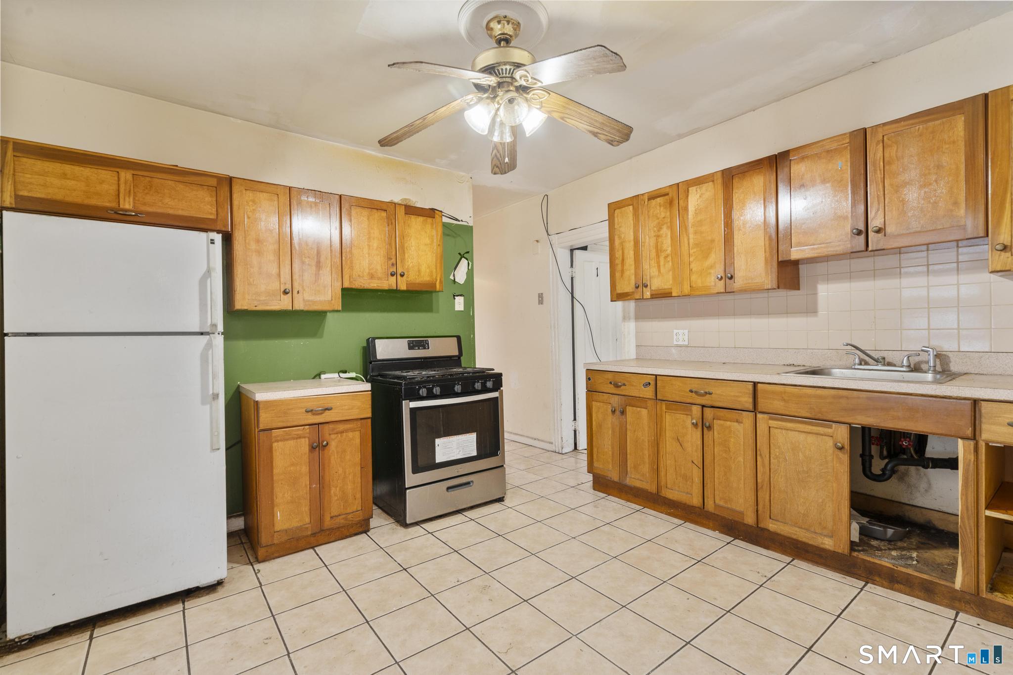 124 Cleveland Avenue Bridgeport CT 06605
