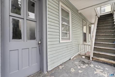 124 Cleveland Avenue Bridgeport CT 06605