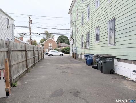 1757 East Main Street Bridgeport CT 06610