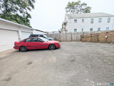 1757 East Main Street Bridgeport CT 06610