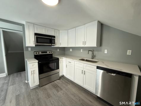 180 Portsea Street New Haven CT 06519