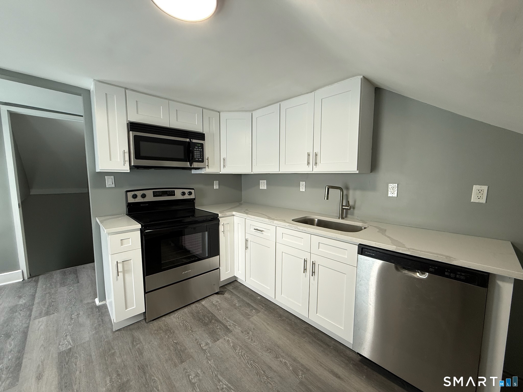 180 Portsea Street New Haven CT 06519