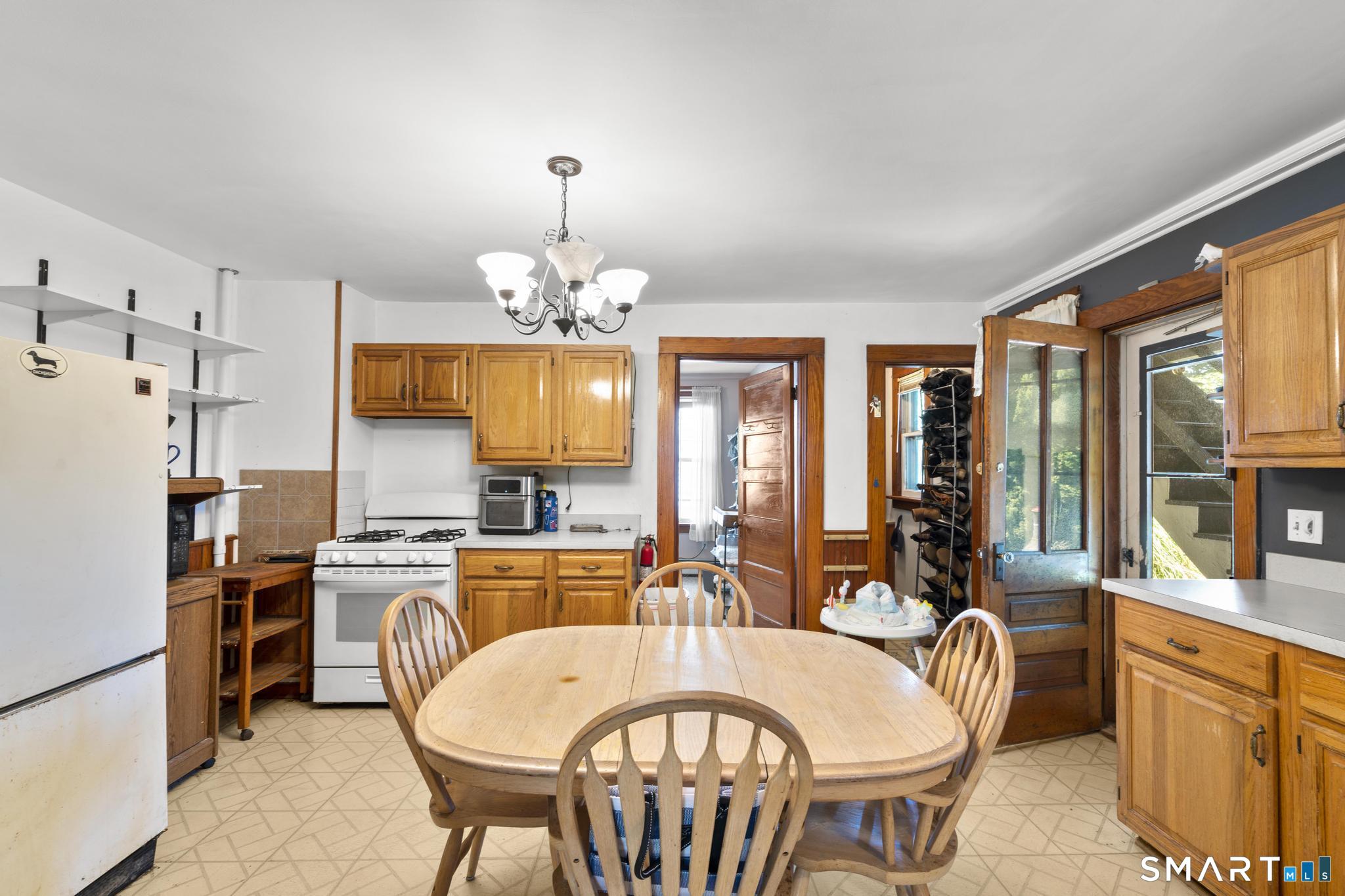 9 Hull Street Shelton CT 06484