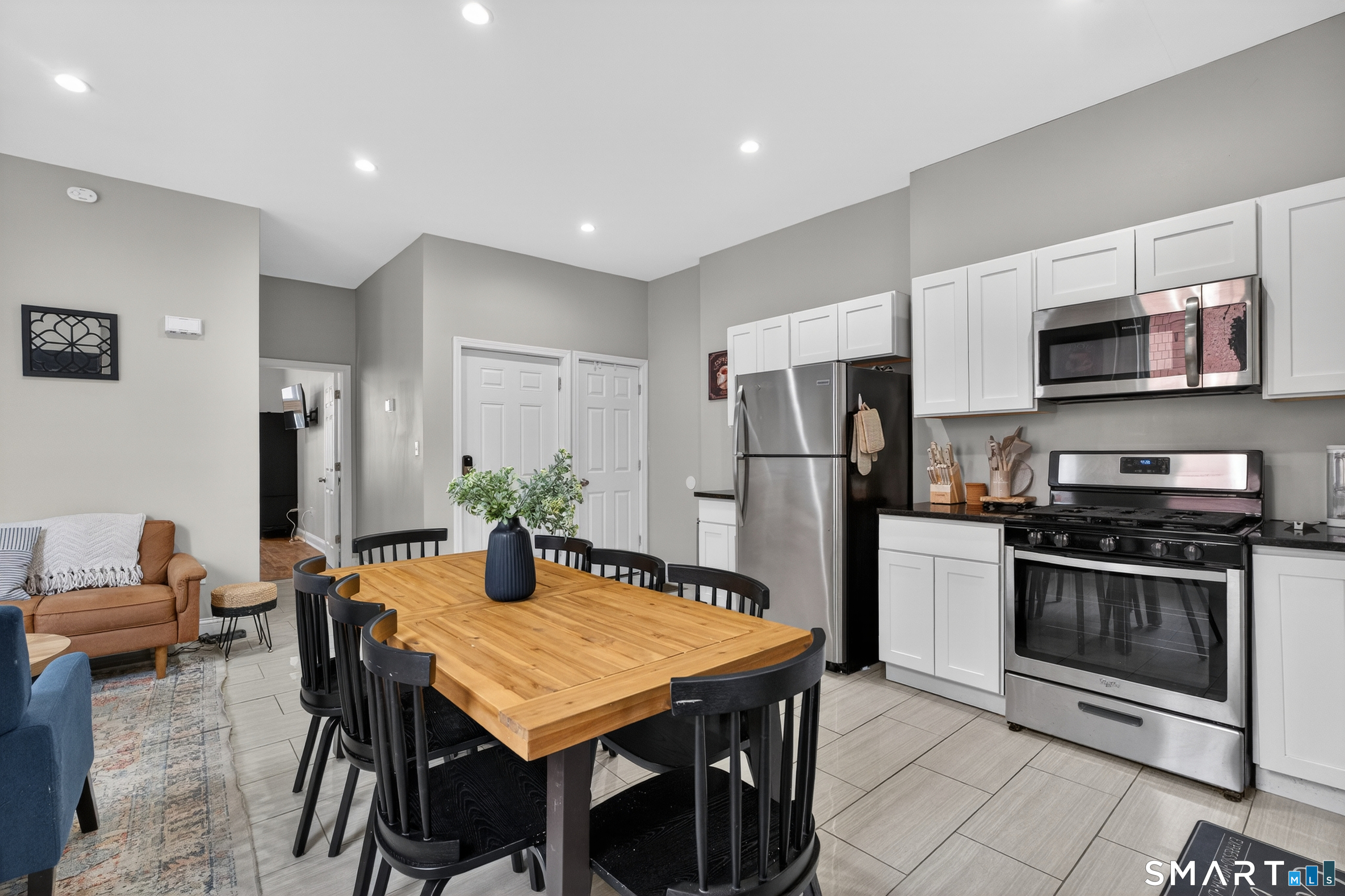 334 Saint John Street New Haven CT 06511