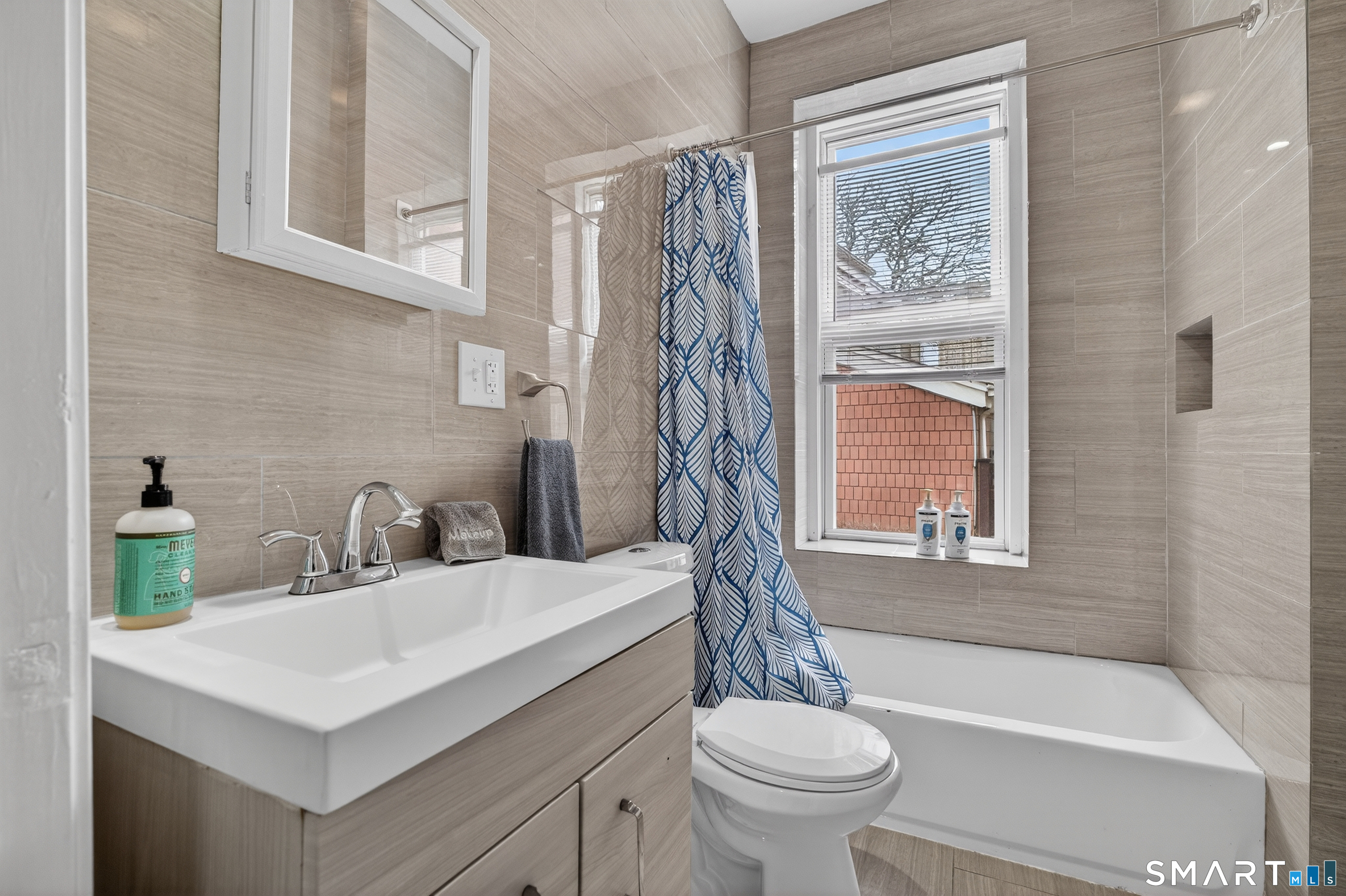 334 Saint John Street New Haven CT 06511