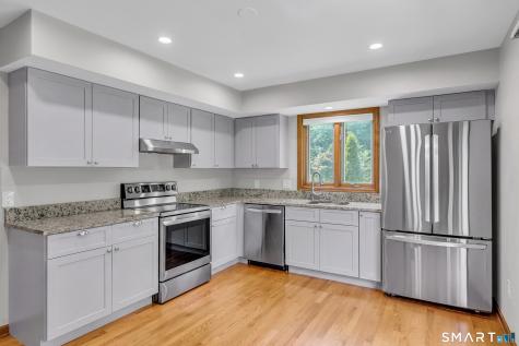 10 Clancy Road Branford CT 06405