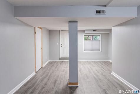 10 Clancy Road Branford CT 06405