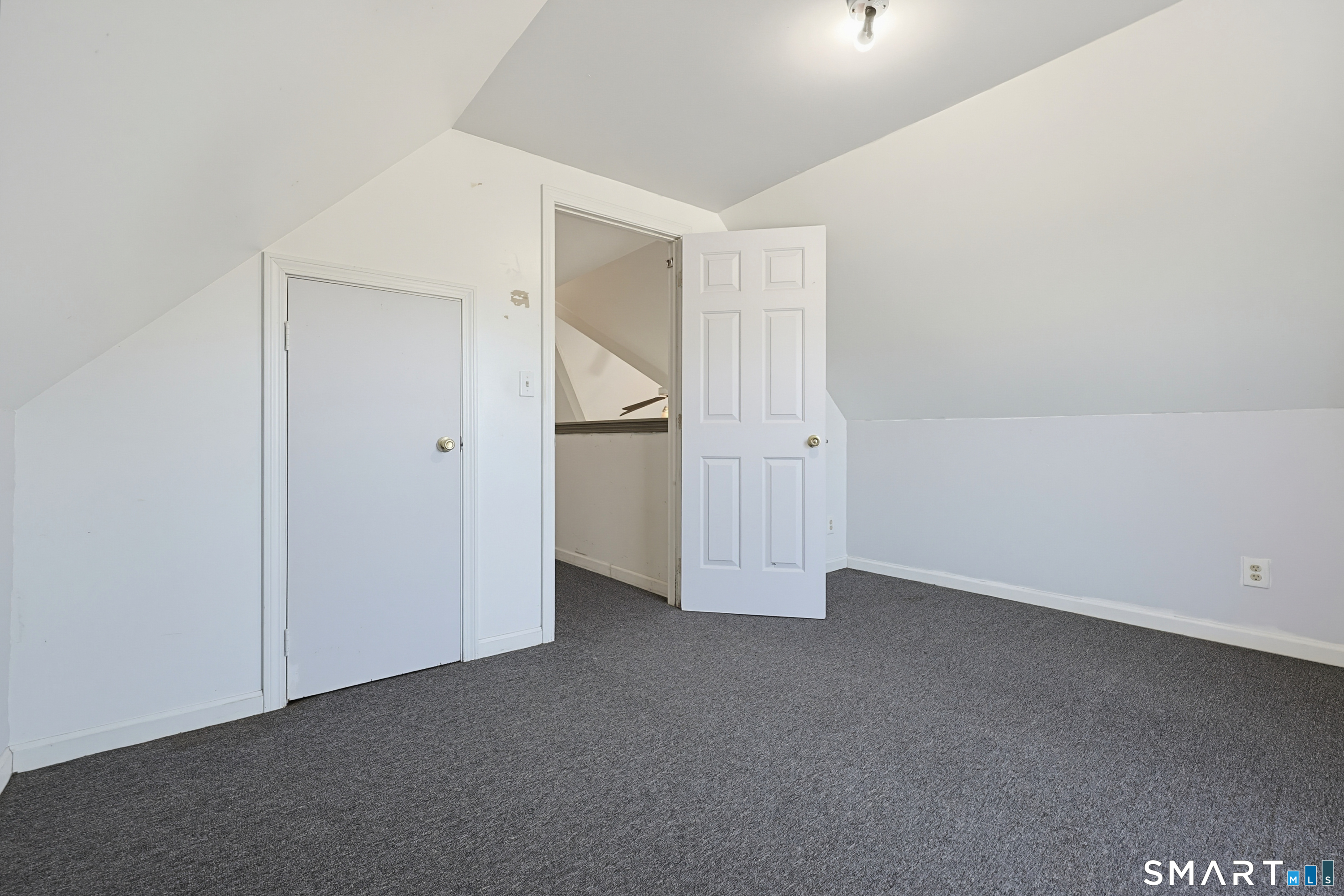 841 Iranistan Avenue Bridgeport CT 06604