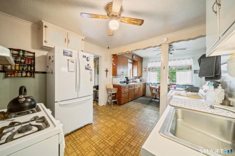 54 Beacon Manor Road Naugatuck CT 06770