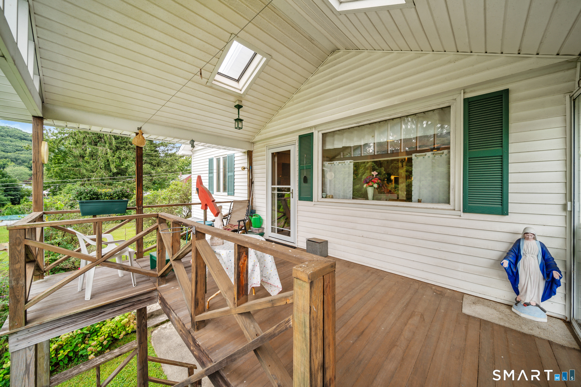 54 Beacon Manor Road Naugatuck CT 06770