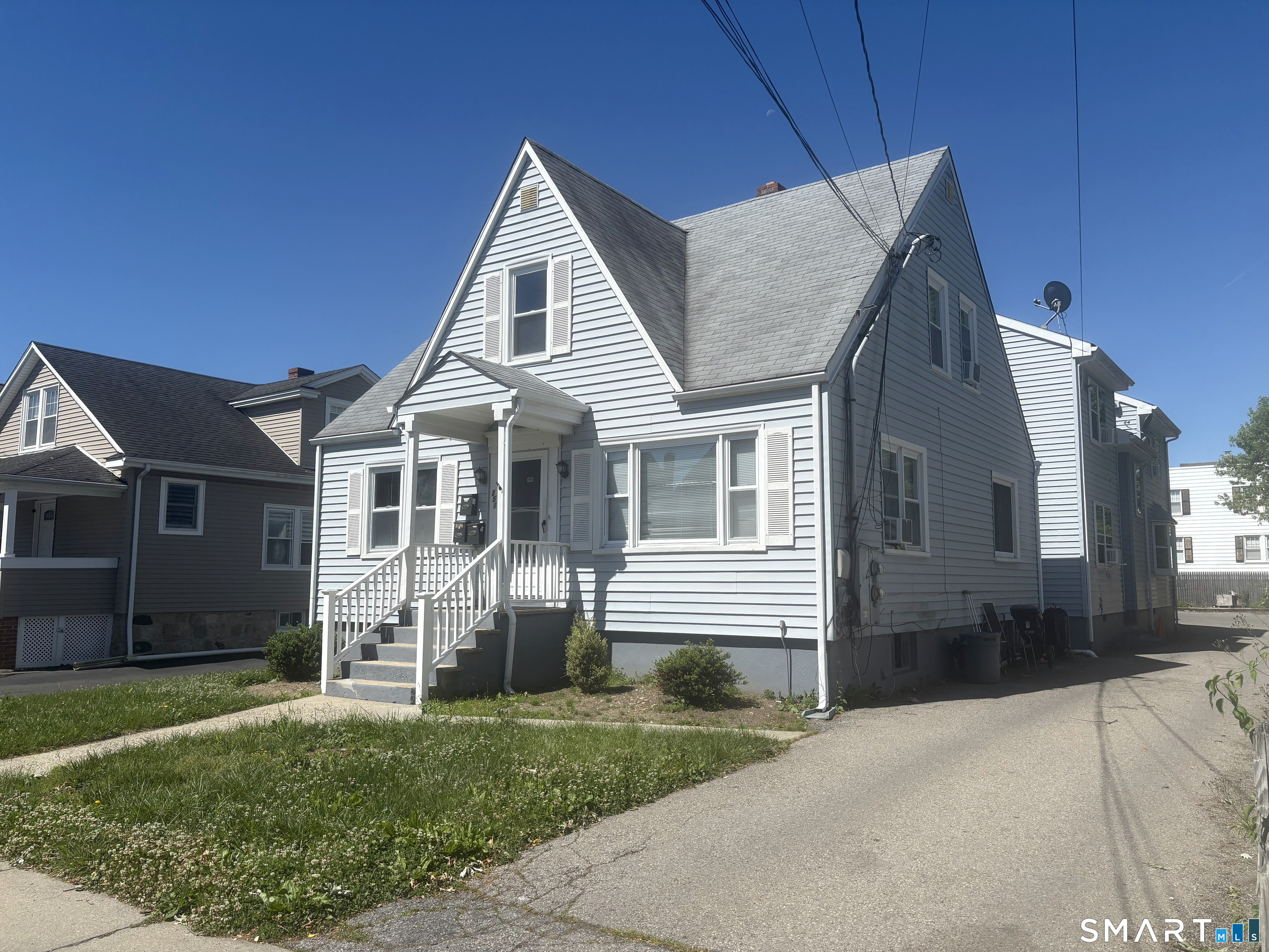 251 Seaside Avenue Stamford CT 06902