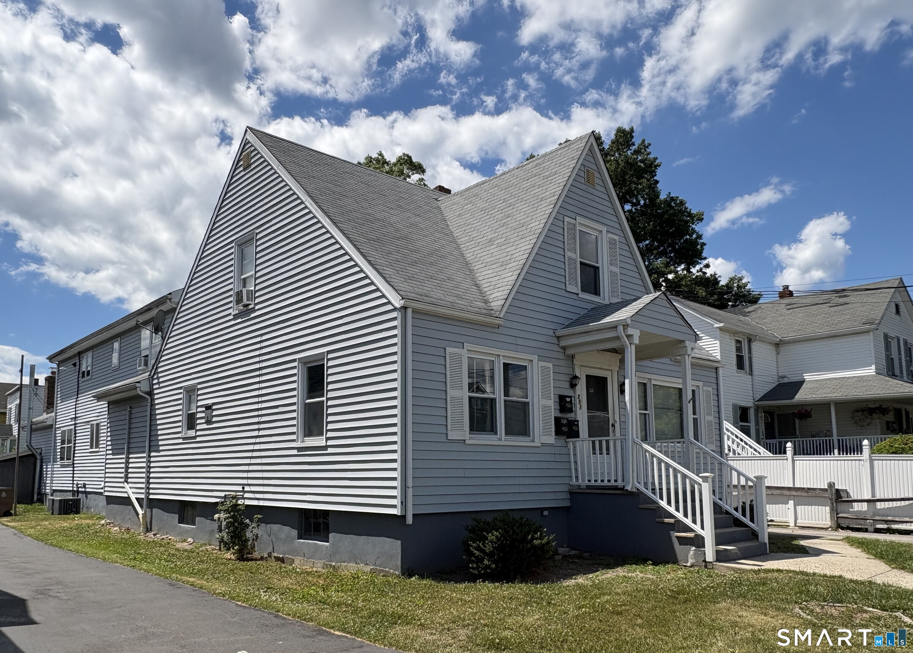 251 Seaside Avenue Stamford CT 06902