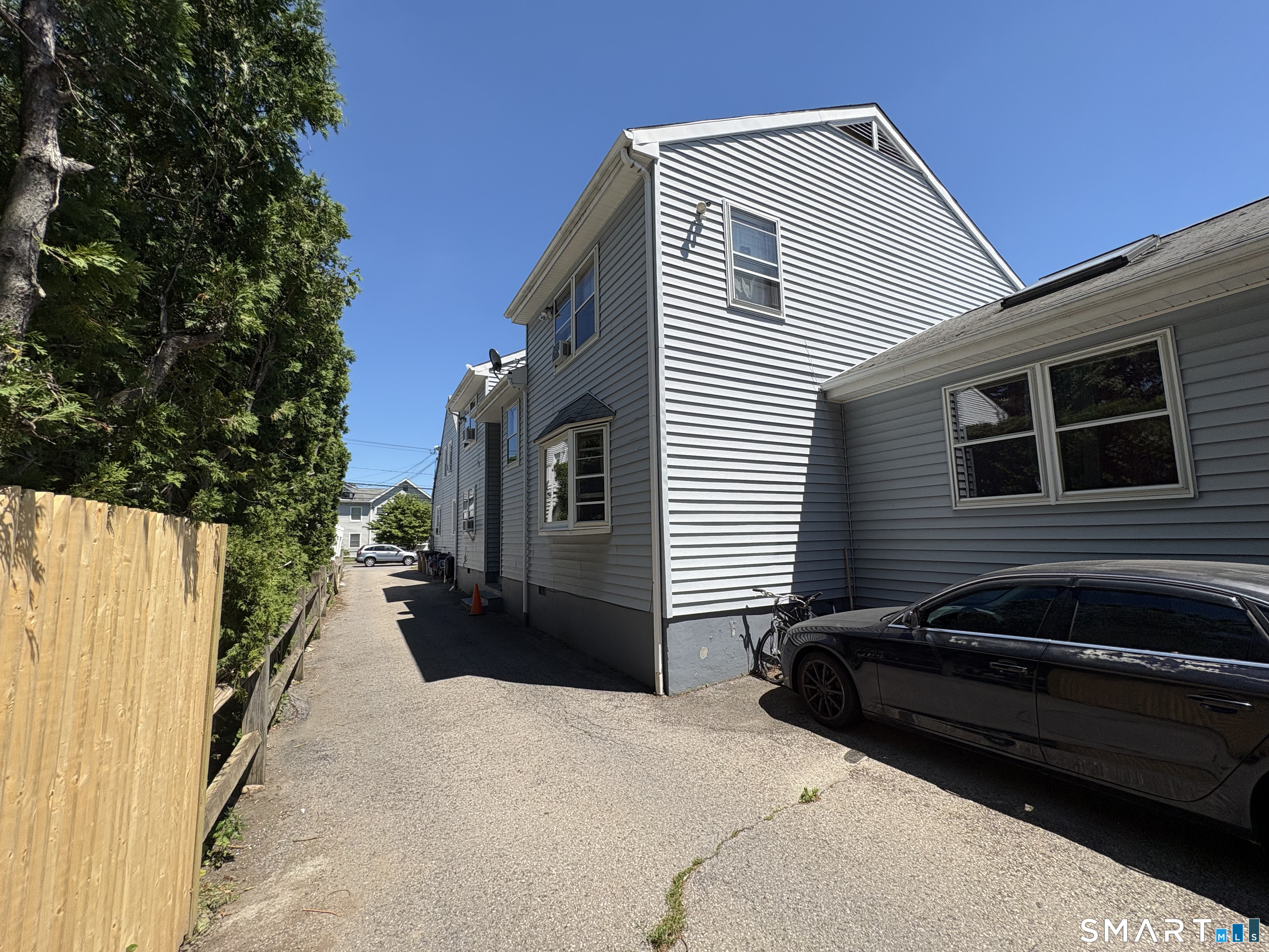 251 Seaside Avenue Stamford CT 06902