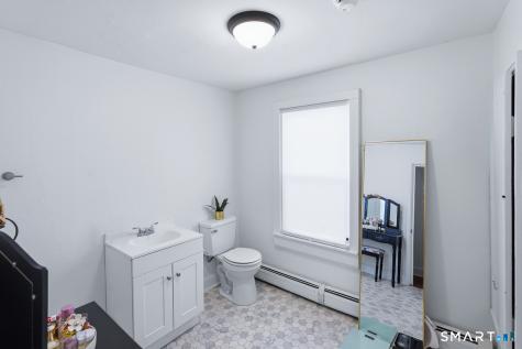 61-63 Pomfret Street Putnam CT 06260