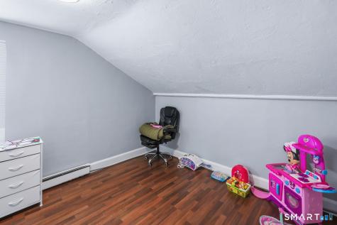 61-63 Pomfret Street Putnam CT 06260