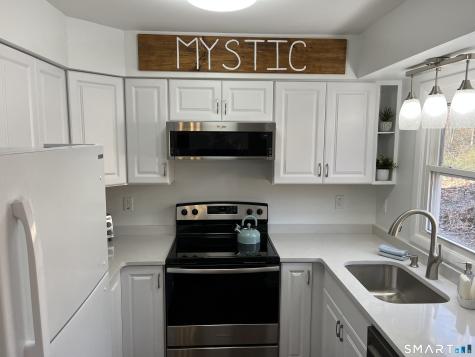 119 Crest Drive Groton CT 06355