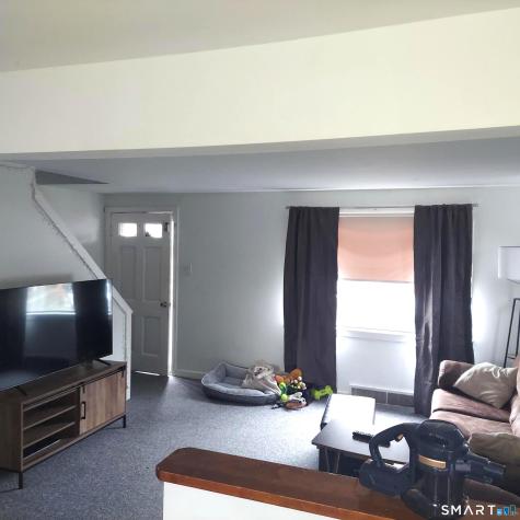 38-40 Lakeview Terrace Derby CT 06418