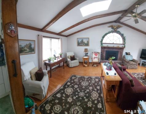 38-40 Lakeview Terrace Derby CT 06418