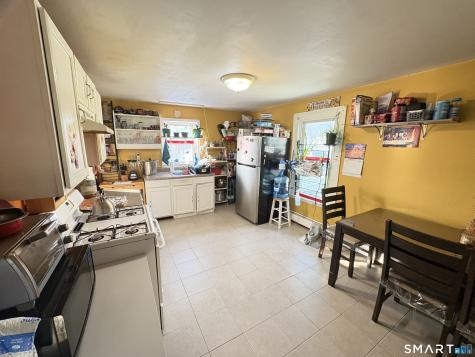121 Willow Street Meriden CT 06450