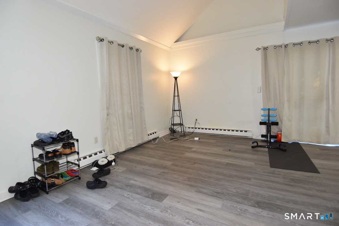 11 Granada Road Waterbury CT 06704