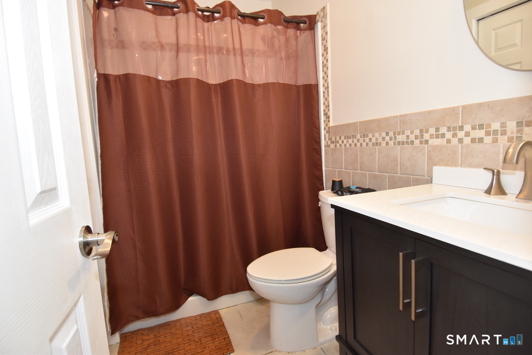 11 Granada Road Waterbury CT 06704
