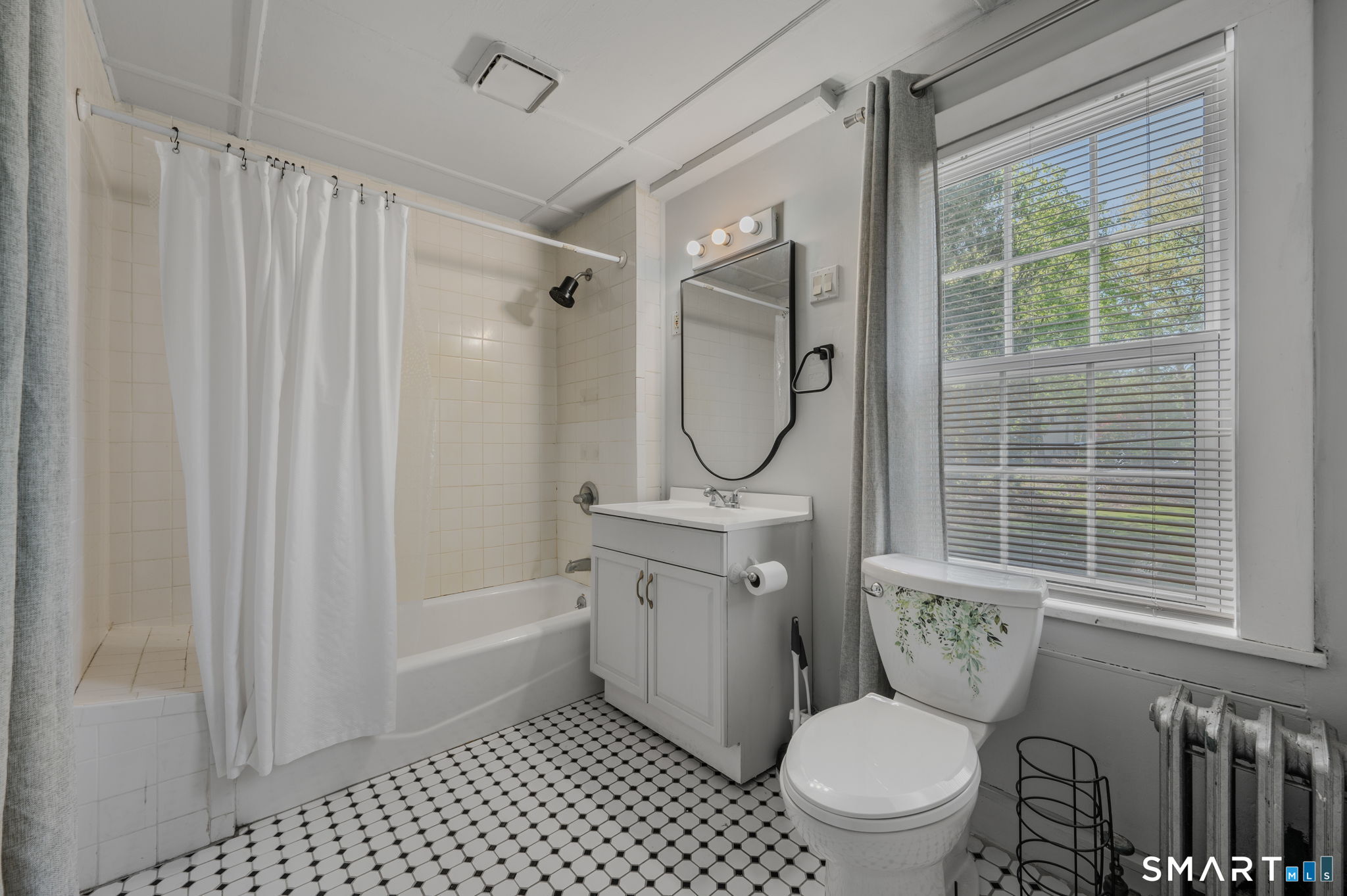 22 West High Street East Hampton CT 06424