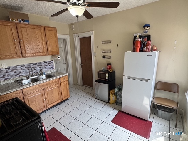 19-21 Warner Street Hartford CT 06114