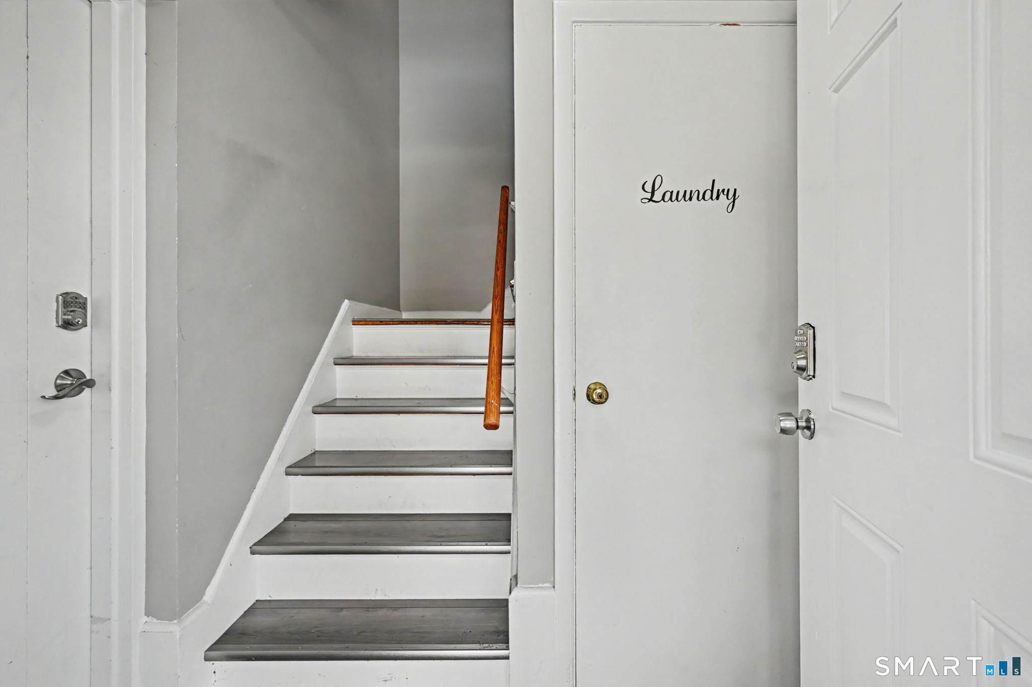 39-45 Circular Avenue Bridgeport CT 06605