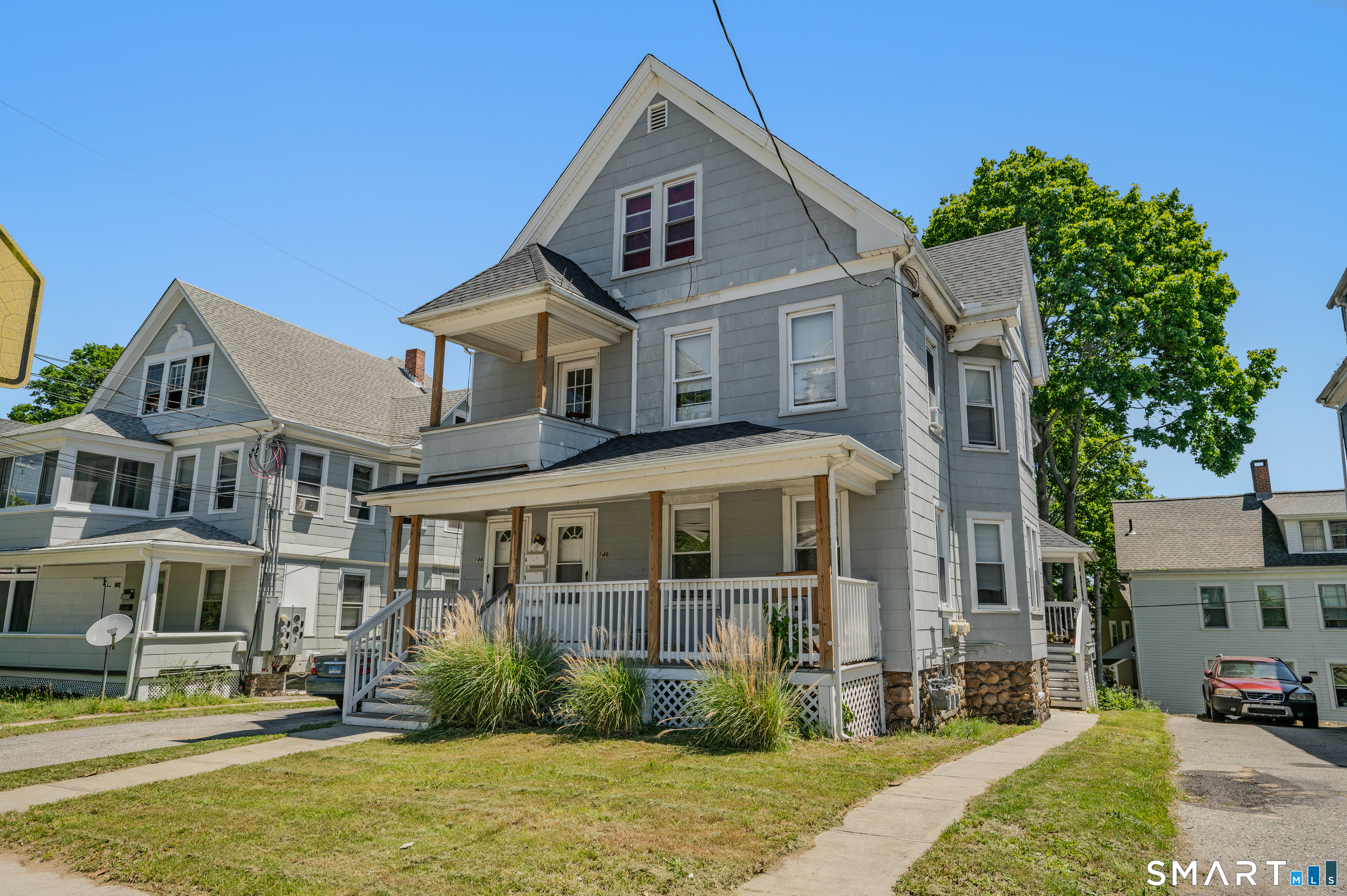 144 Montauk Avenue New London CT 06320