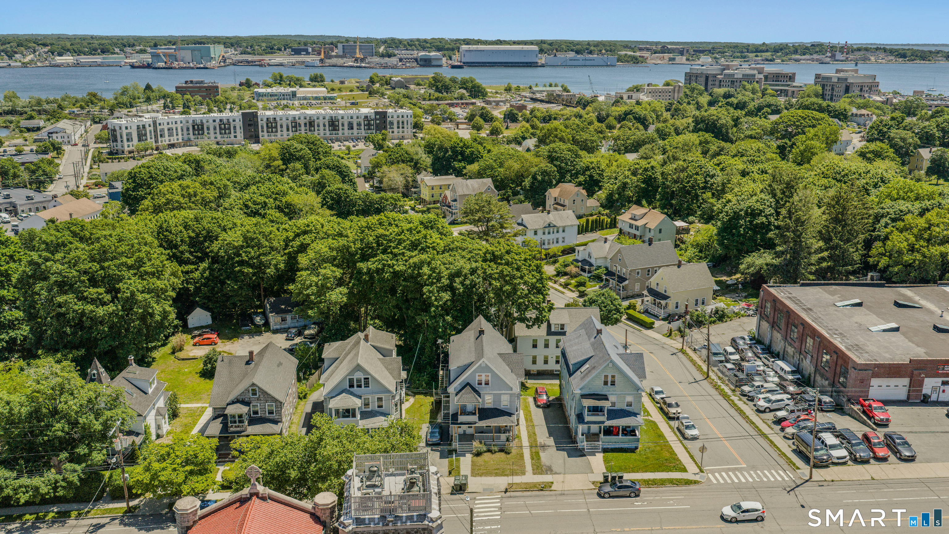 144 Montauk Avenue New London CT 06320