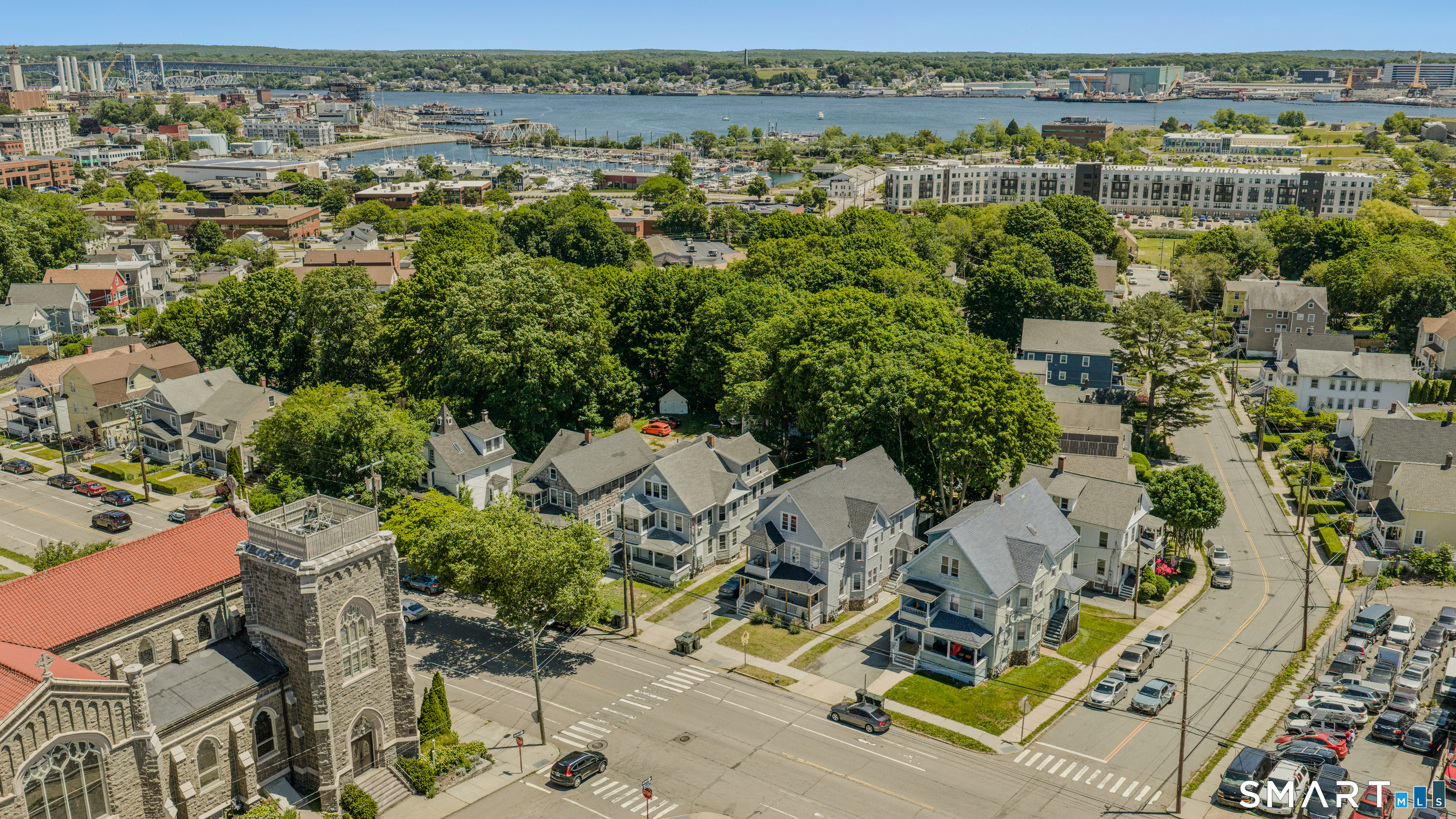 144 Montauk Avenue New London CT 06320